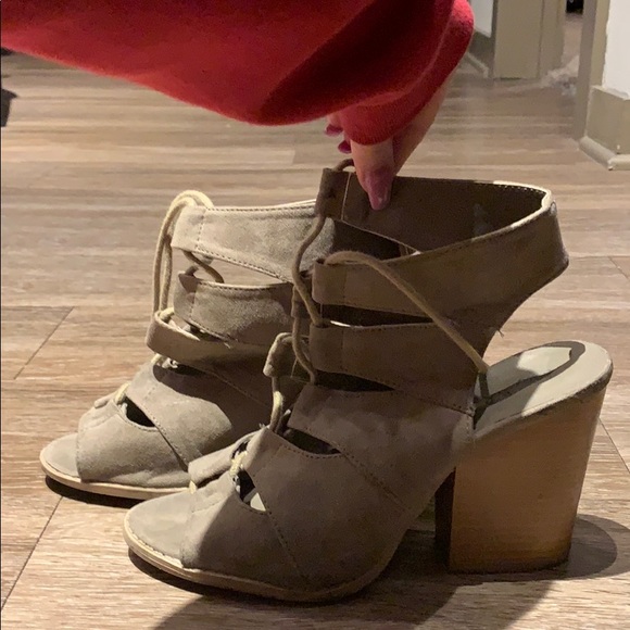 Lace up booties - Picture 3 of 3